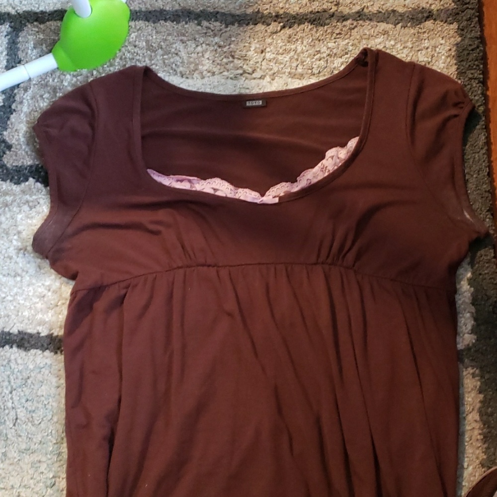 Toto brown top